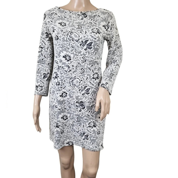 Xhilaration Embossed Floral 3/4 Sleeve Fitted Mini Dress - Picture 1 of 4